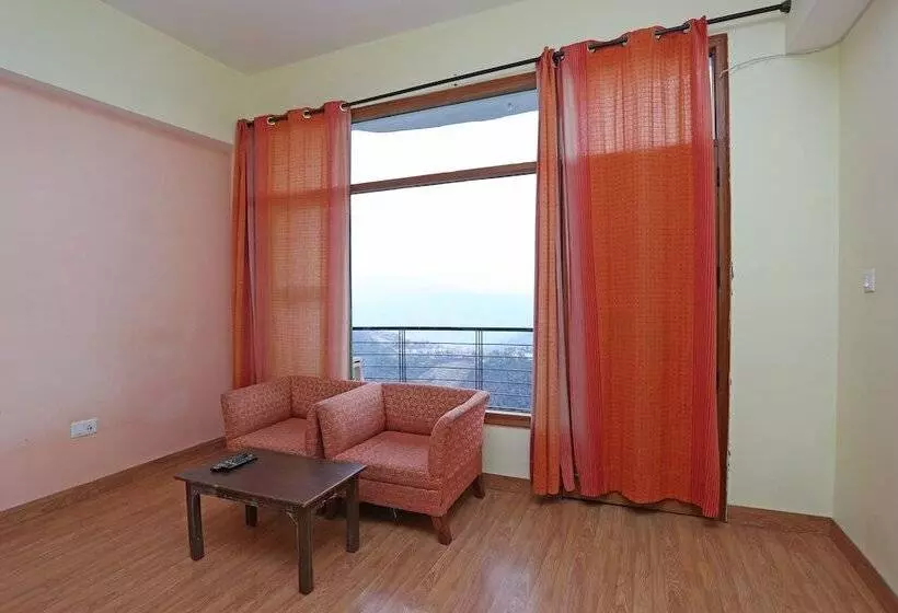 هتل United 21 Resort By Oyo Rooms