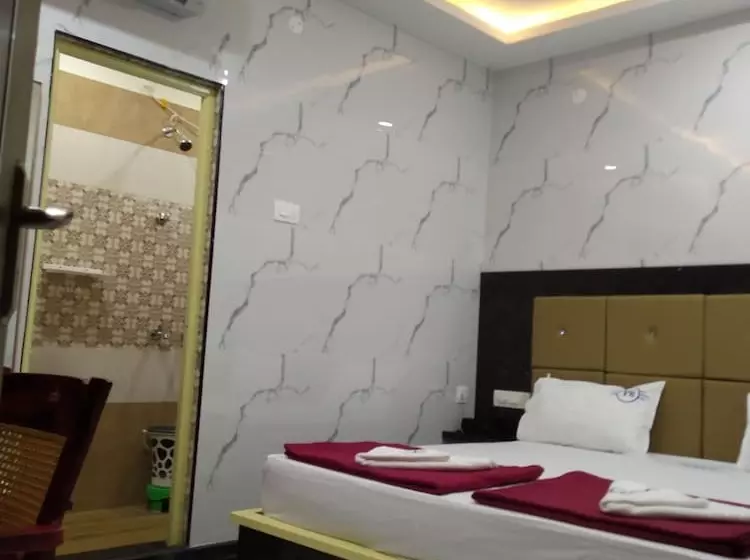 Hotelli Vel Residency
