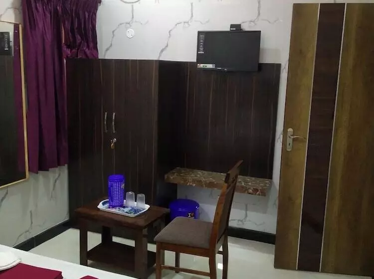 Hotelli Vel Residency
