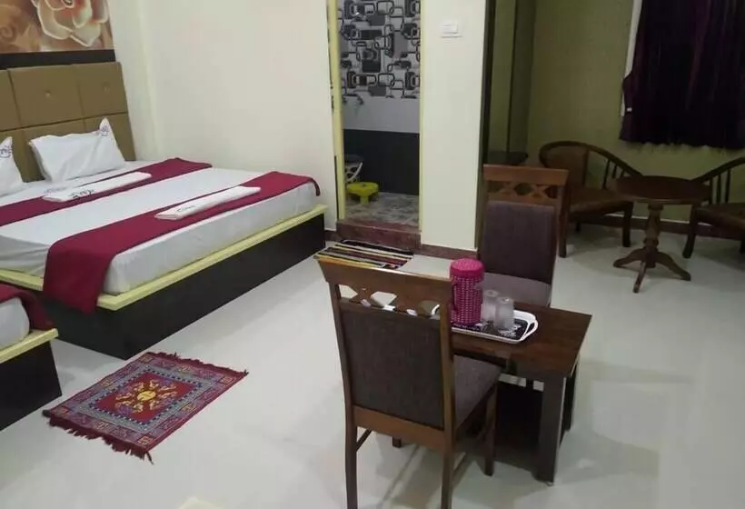 Hotelli Vel Residency