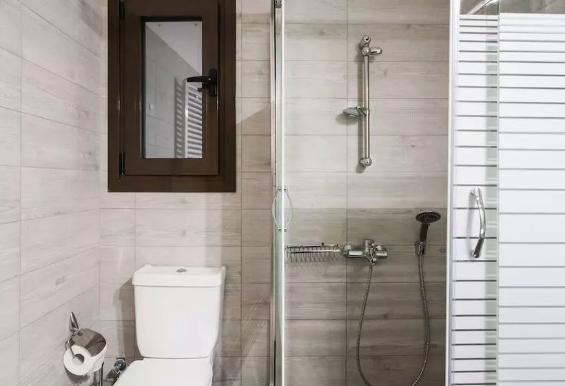 Nicholas Point Apartments And Rooms