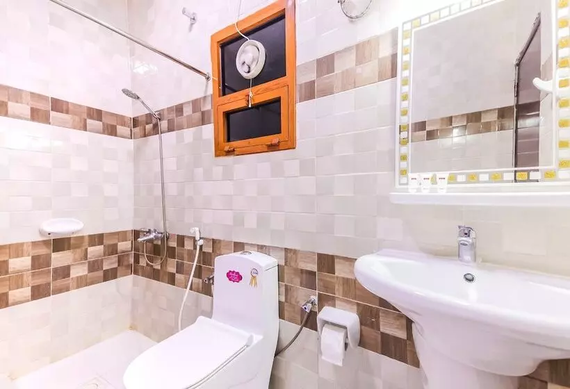 هتل Ras Al Hadd Waves