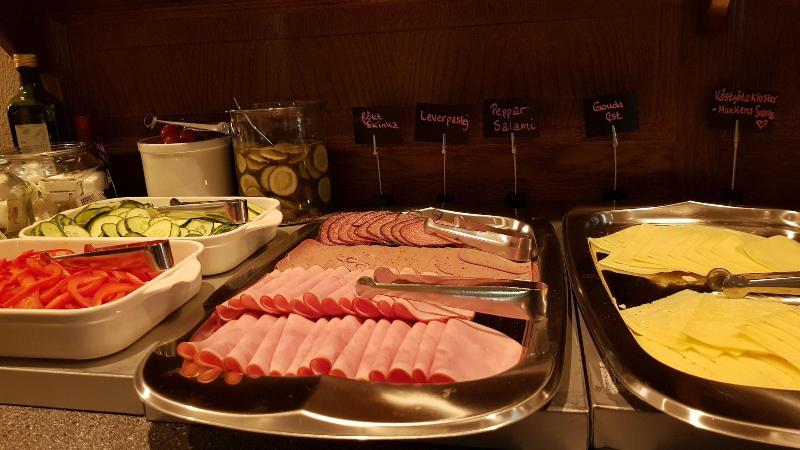 בית מלון כפרי Bishops Arms Mora