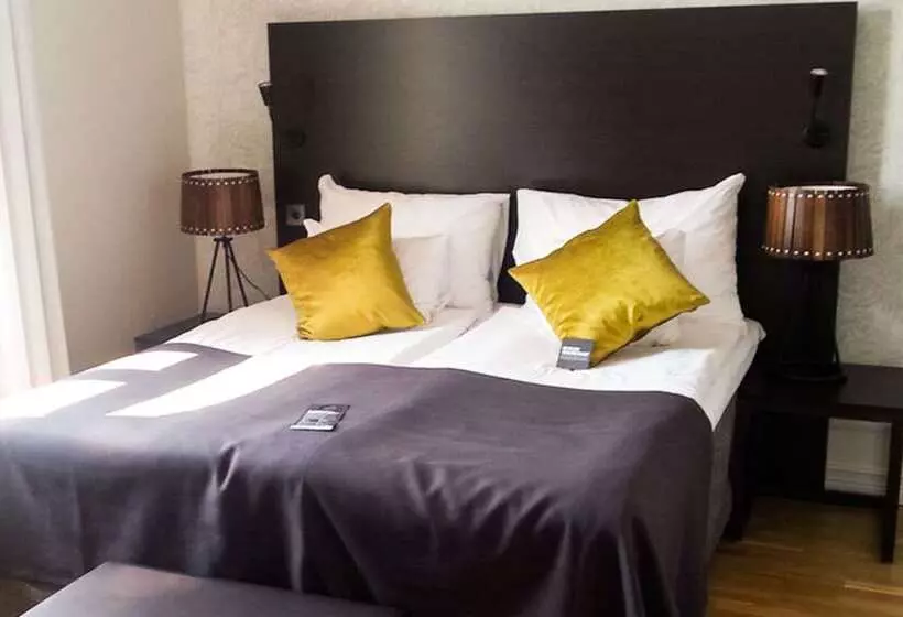 Clarion Collection Hotel Plaza