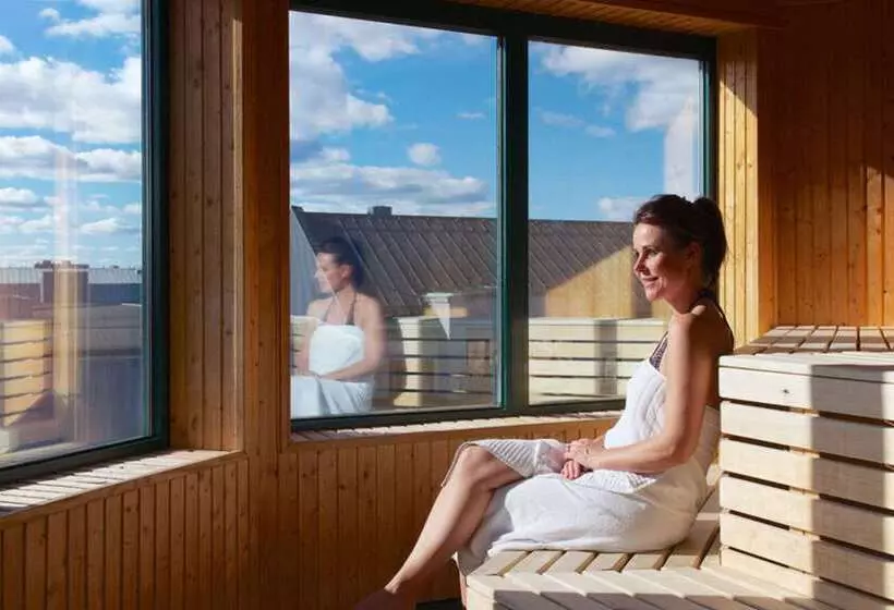 Clarion Collection Hotel Plaza