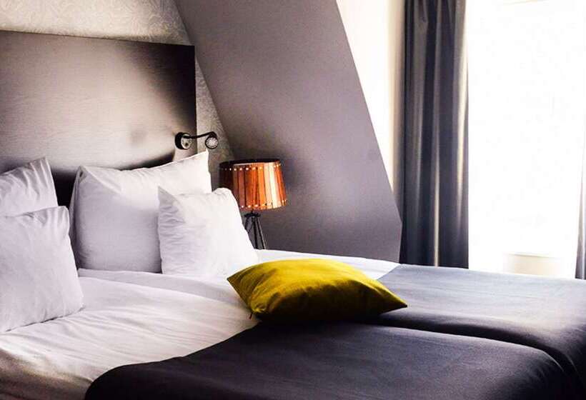 Clarion Collection Hotel Plaza