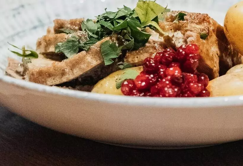 Clarion Collection Hotel Plaza