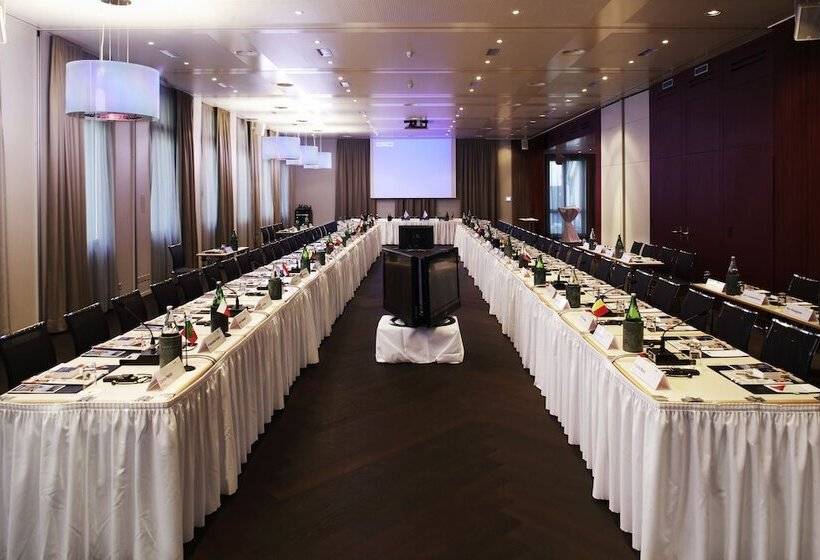 هتل Continental Park