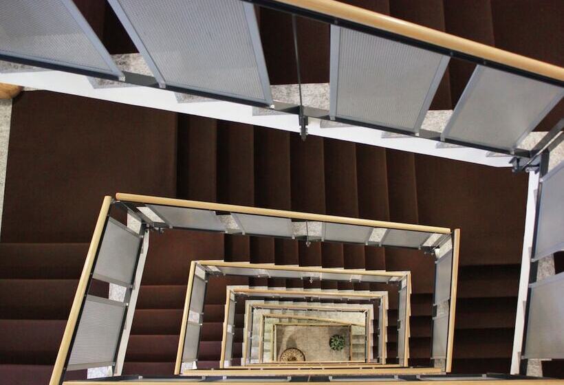 هتل Continental Park