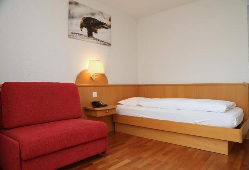 בית מלון כפרי Crystal Interlaken