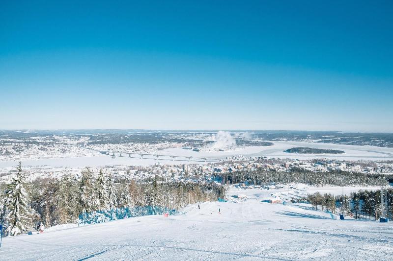 בית מלון כפרי L Sodra Berget