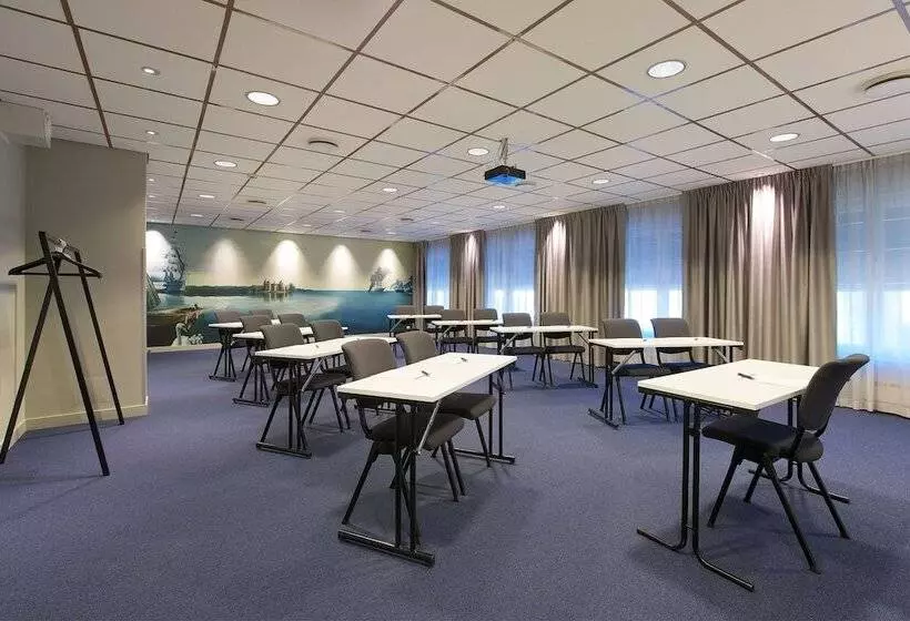 בית מלון כפרי Scandic Skarholmen