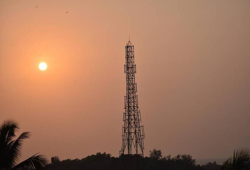 Iroomz Hotel Gananjaya Hostel