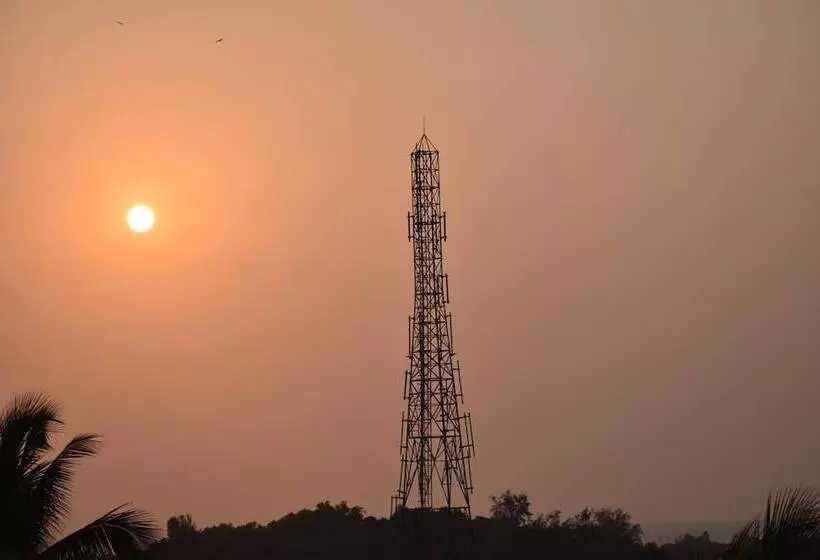 Iroomz Hotel Gananjaya   Hostel