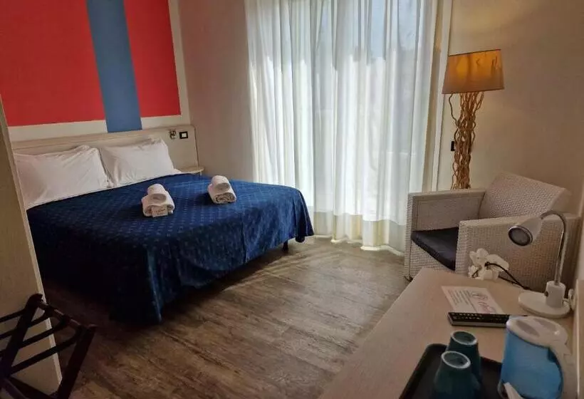 مسافرخانه Orchidea