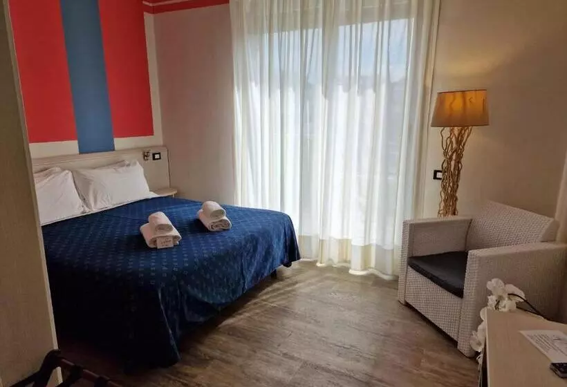 مسافرخانه Orchidea