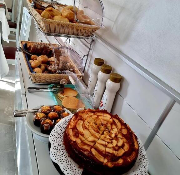 مسافرخانه Orchidea