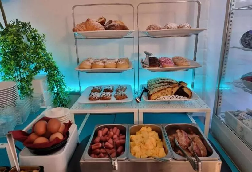 مسافرخانه Orchidea