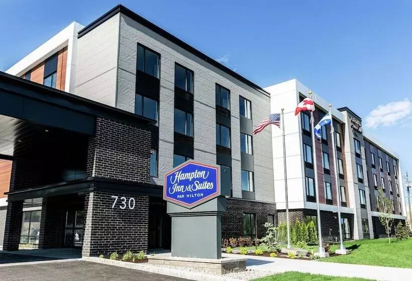 هتل Hampton Inn & Suites By Hilton Quebec City Beauport