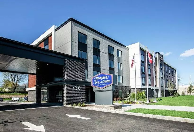 هتل Hampton Inn & Suites By Hilton Quebec City Beauport
