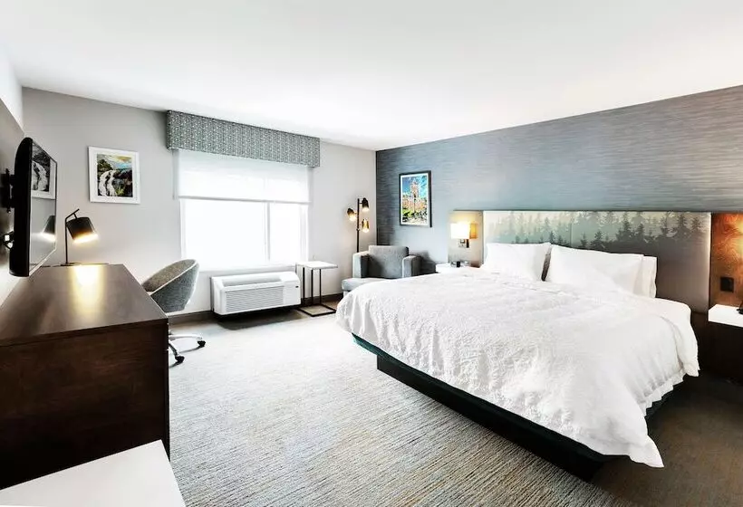 هتل Hampton Inn & Suites By Hilton Quebec City Beauport