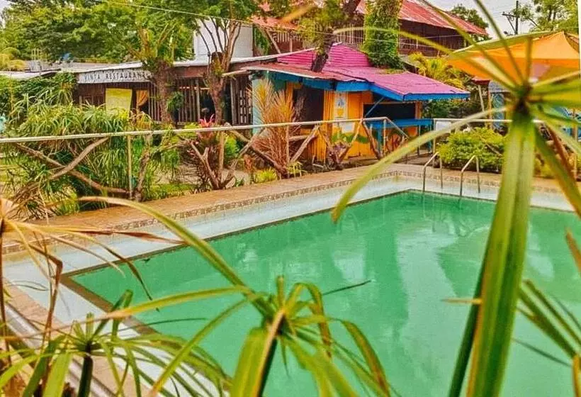 ホテル Iloilo Paraw Beach Resort