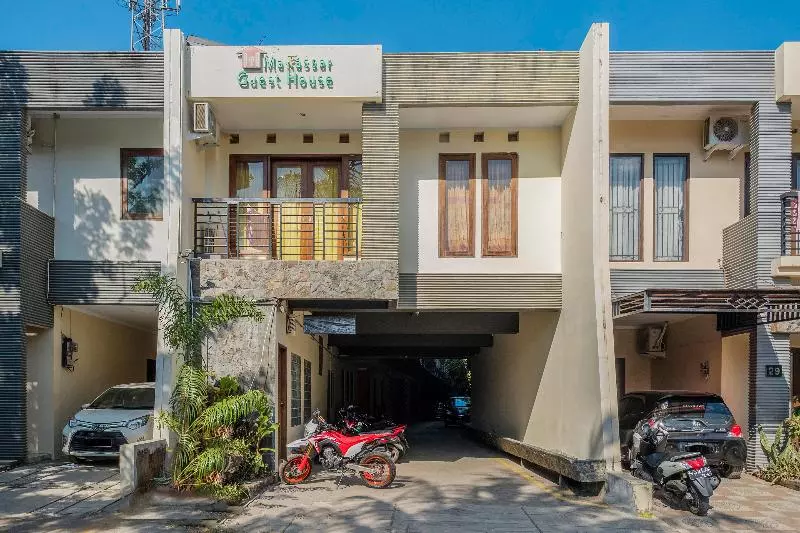 هتل Makassar Guest House By Oyo Rooms