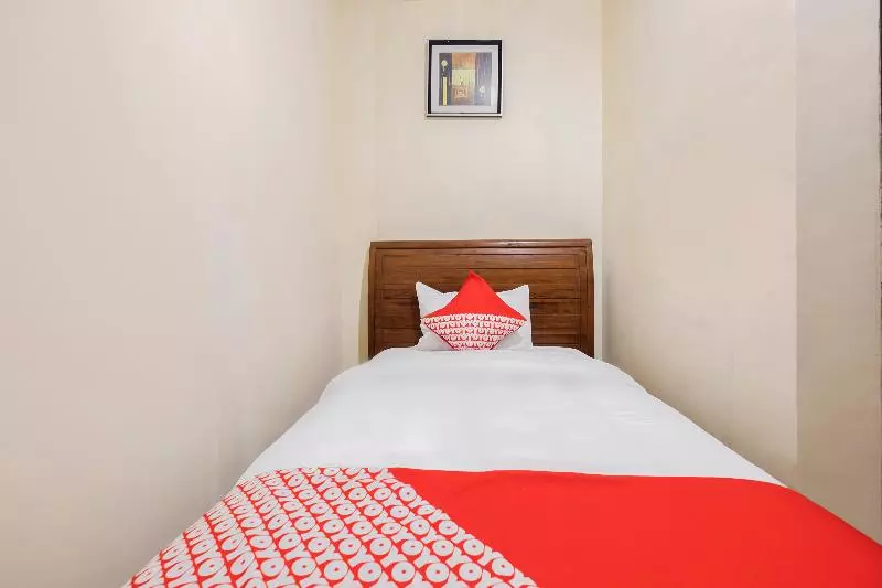 هتل Makassar Guest House By Oyo Rooms