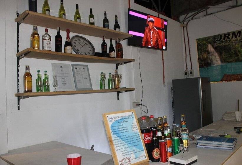 Jrm Travel And Lounge Hostel