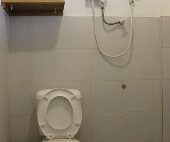 Jrm Travel And Lounge Hostel