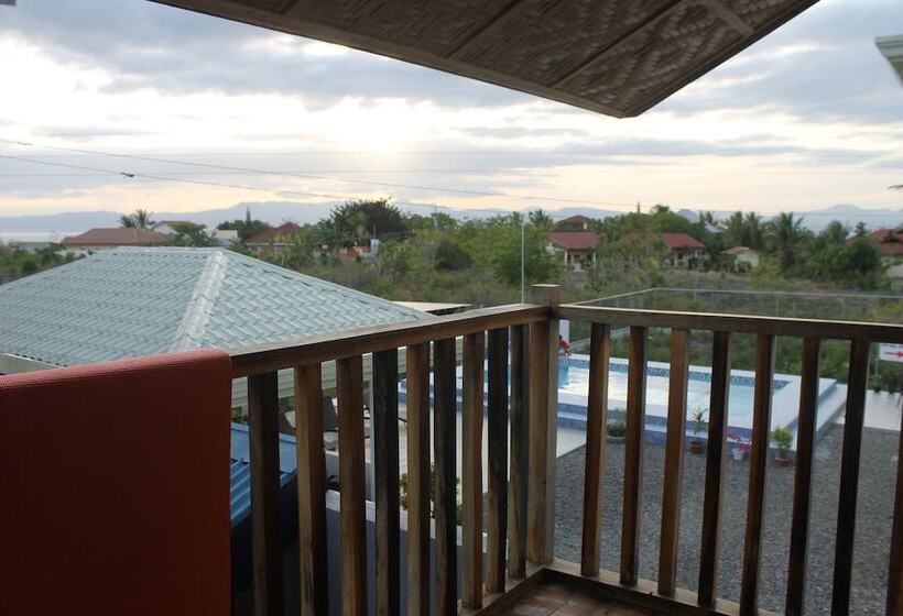 Jrm Travel And Lounge Hostel