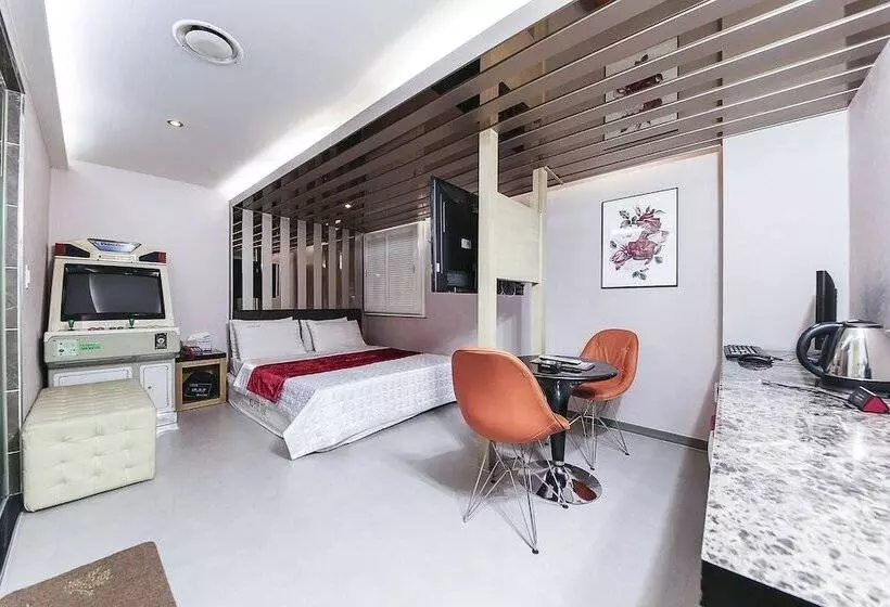New Star Motel