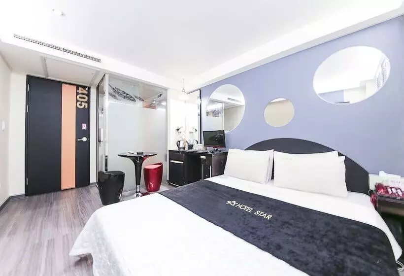New Star Motel