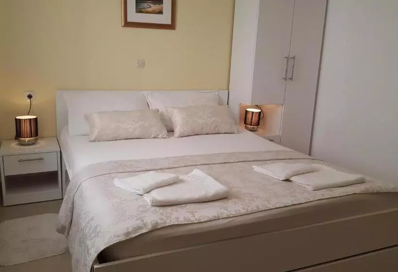 Pensión Rooms Valentino