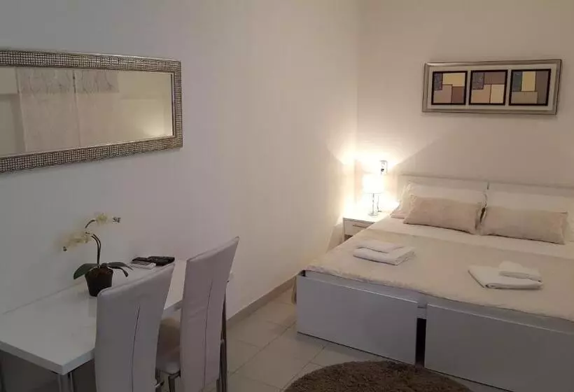 Pensión Rooms Valentino