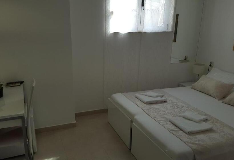 Pension Rooms Valentino