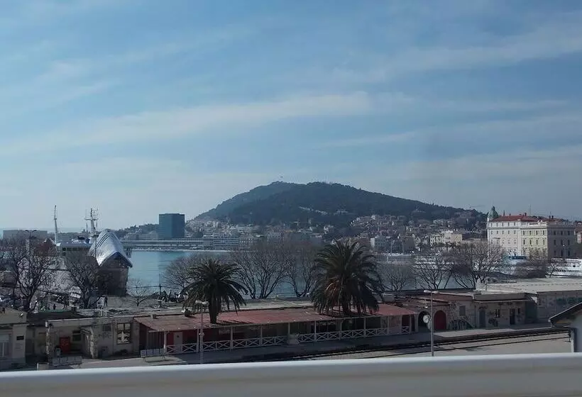 Pensión Rooms Valentino