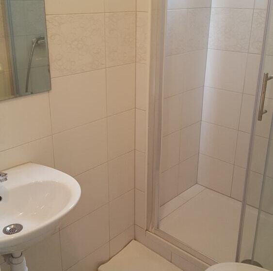 Pension Rooms Valentino