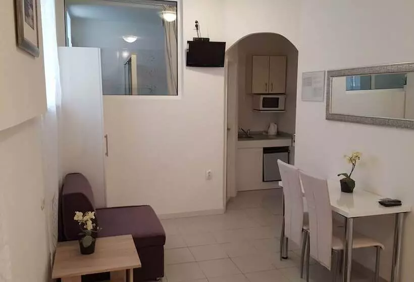 Pensión Rooms Valentino