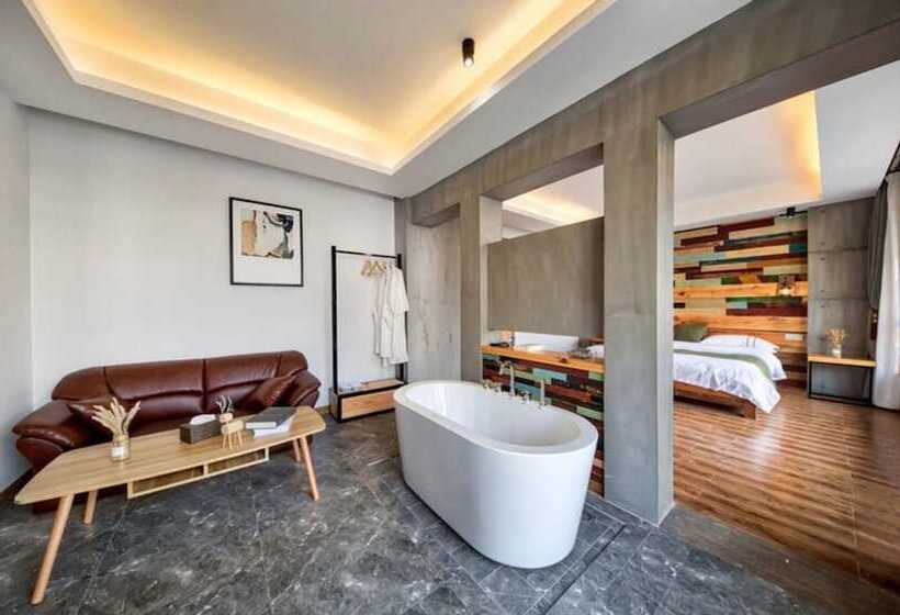 Qinmeng Wuzhen Lao Mu's Home Inn