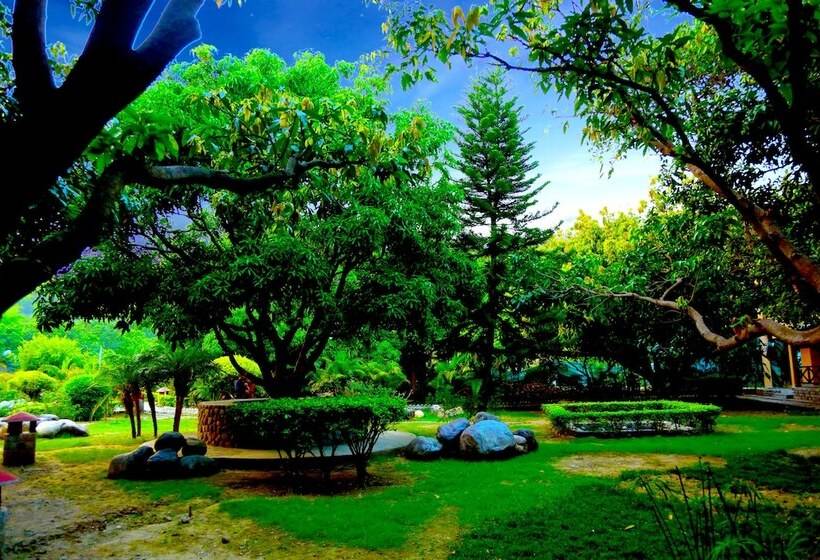 Corbett Wild Resort A River Access Property