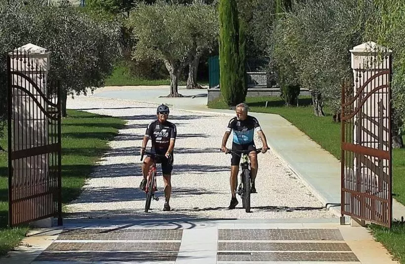 Hostelli Borgo Romantico Relais