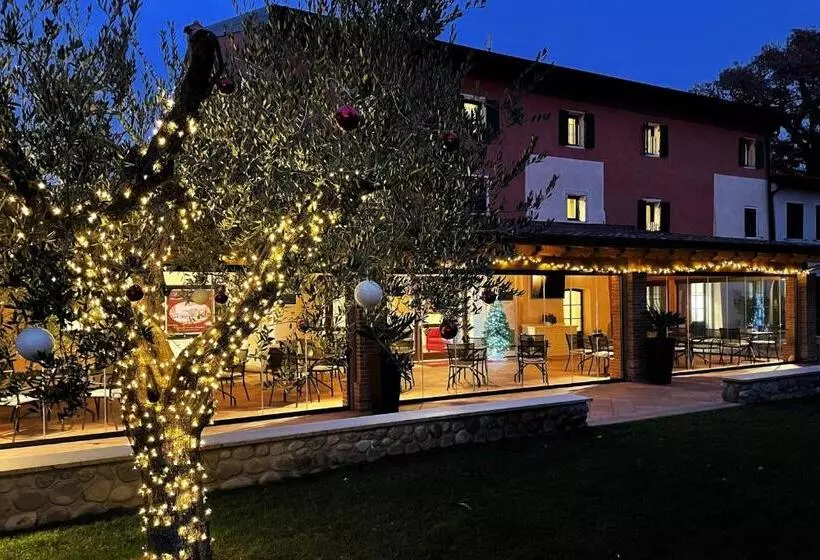 Hostelli Borgo Romantico Relais