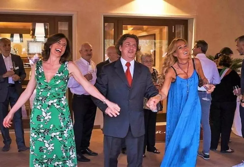 Hostelli Borgo Romantico Relais