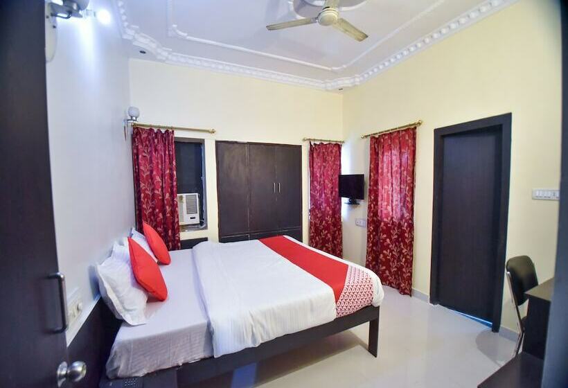 Отель Apartment Palace By Oyo Rooms