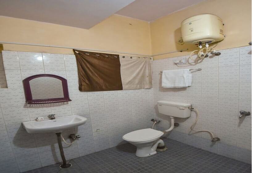 Отель Apartment Palace By Oyo Rooms