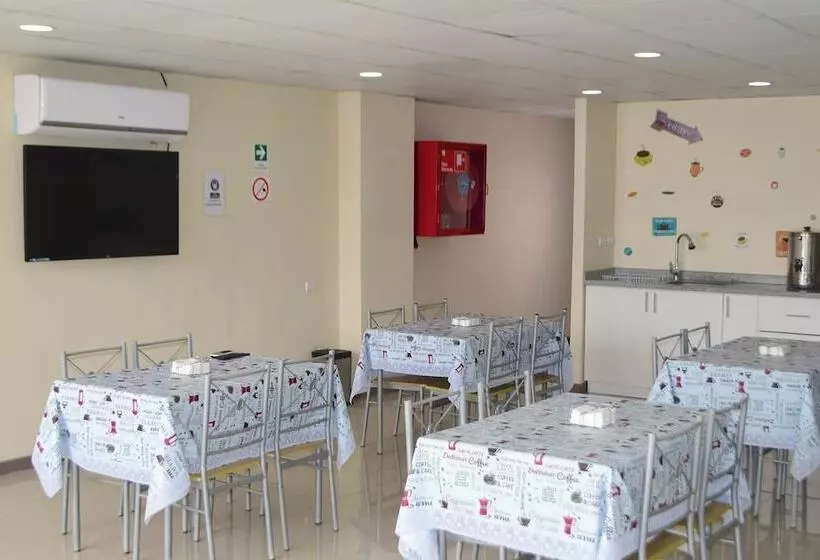 هتل Blu Bascuñan