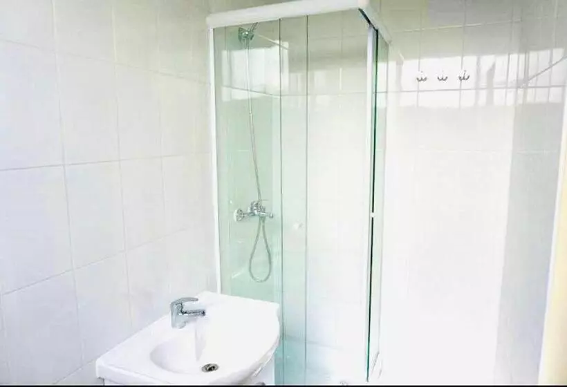 هتل Blu Bascuñan