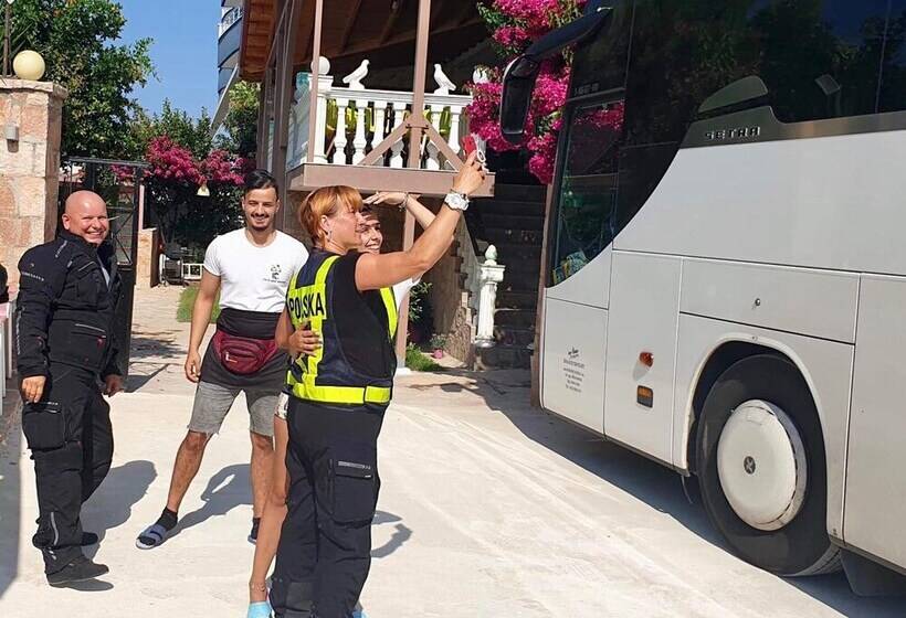 هتل Kalemi S Beachside