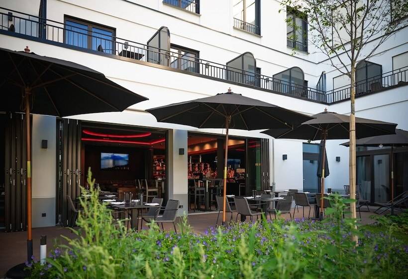 Qube Hotel Bahnstadt